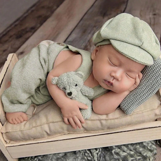 Newborn Suspender and Newsboy Hat Photoshoot Outfit Set