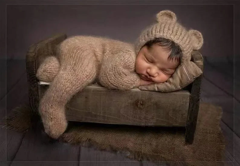 Newborn Wool Photoshoot Outfit and Hat Set