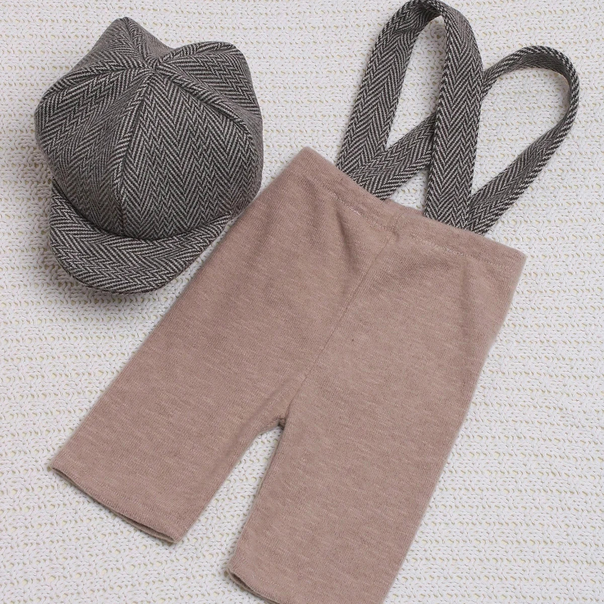 Newborn Suspender and Newsboy Hat Photoshoot Outfit Set